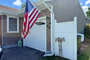 48 Sunflower Ln, Toms River Township, NJ 08755 - Photo 4