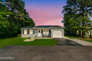 18 S Chestnut Ave, Whiting, NJ 08759 - Photo 32