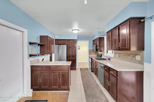 18 S Chestnut Ave, Whiting, NJ 08759 - Photo 12