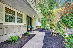 499 Tennent Rd, Morganville, NJ 07751 - Photo 4