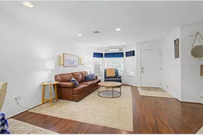 7 Horseshoe Court, Tinton Falls, NJ 07753 - Photo 4