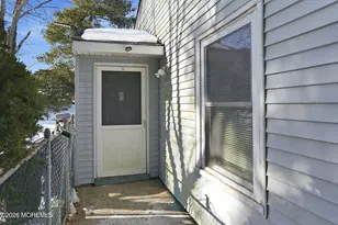 21 Potomac Ct, Barnegat, NJ 08005 - Photo 4