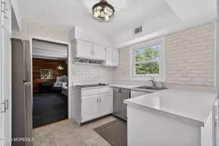 22 River Dr, Marlboro Township, NJ 07746 - Photo 14
