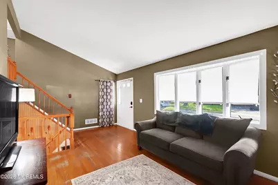 7 Winthrop Place, Hazlet Township, NJ 07730 - Photo 6