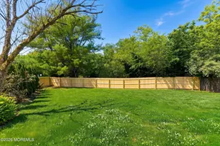 10 Ravenwood Ct, Freehold, NJ 07728 - Photo 20