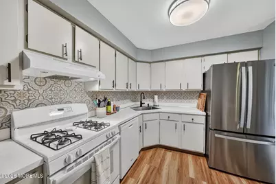 90 Deptford Court, Matawan, NJ 07747 - Photo 12