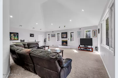 118 Mountainside View, Morganville, NJ 07751 - Photo 38