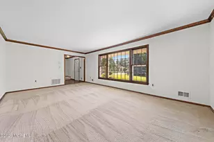 31 Vaughn Dr, Middletown, NJ 07748 - Photo 6