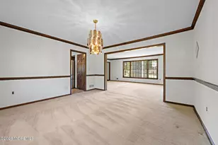 31 Vaughn Dr, Middletown, NJ 07748 - Photo 10