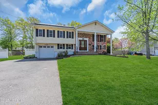12 Windsor Rd, Howell Township, NJ 07731 - Photo 2