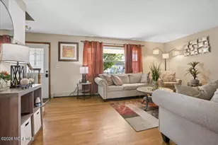 33 Monmouth Ave, North Middletown, NJ 07748 - Photo 8