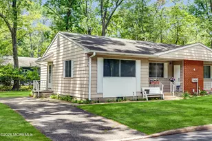 4 Indiana Way, Whiting, NJ 08759 - Photo 4