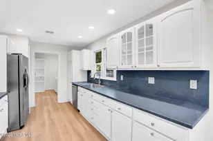 12 Market St, Red Bank, NJ 07701 - Photo 12