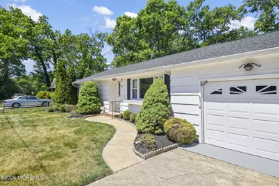 500 Surf Avenue, Beachwood, NJ 08722 - Photo 4
