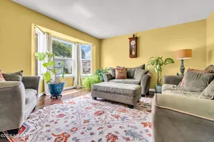 8 Bronia St, Howell Township, NJ 07731 - Photo 10