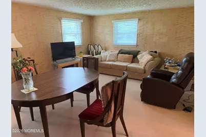 25 Holiday Road, Manalapan Township, NJ 07726 - Photo 4