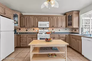 513 Ilexberry Ln, Toms River Township, NJ 08753 - Photo 12