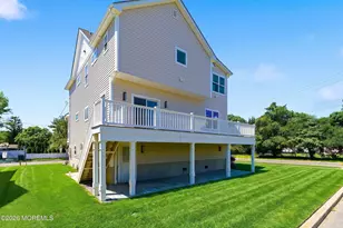 56 W Washington Ave, Atlantic Highlands, NJ 07716 - Photo 32