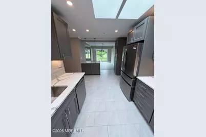 12 Eastport Court, Red Bank, NJ 07701 - Photo 6
