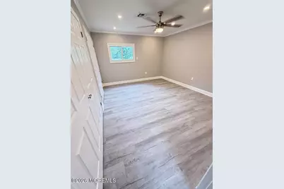 12 Eastport Court, Red Bank, NJ 07701 - Photo 18