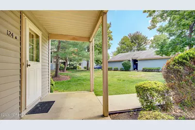 124 Concordia Circle #124A, Monroe Township, NJ 08831 - Photo 2