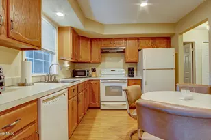 124 Concordia Cir, Monroe Township, NJ 08831 - Photo 10