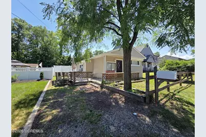 16 Leocadia Court, Hazlet Township, NJ 07730 - Photo 18