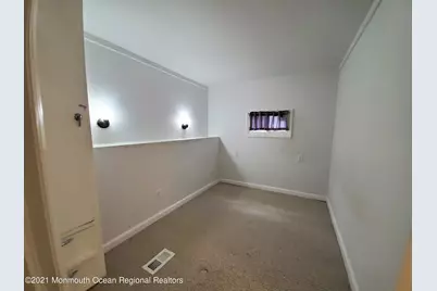 16 Leocadia Court, Hazlet Township, NJ 07730 - Photo 14