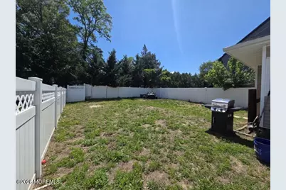 16 Leocadia Court, Hazlet Township, NJ 07730 - Photo 20