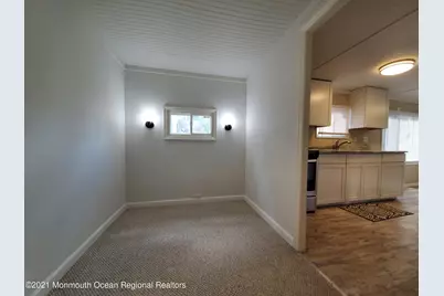16 Leocadia Court, Hazlet Township, NJ 07730 - Photo 10