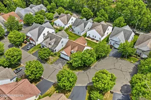 5 Holly Manor Ct, Helmetta, NJ 08828 - Photo 40