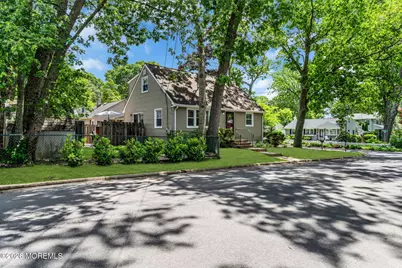 447 Woodmere Avenue, Neptune Township, NJ 07753 - Photo 50