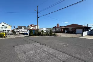 31 Navarra Dr, Brick, NJ 08723 - Photo 34