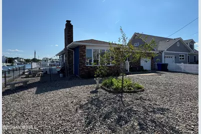 31 Navarra Drive, Brick, NJ 08723 - Photo 2