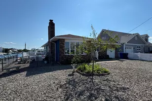 31 Navarra Dr, Brick, NJ 08723 - Photo 2