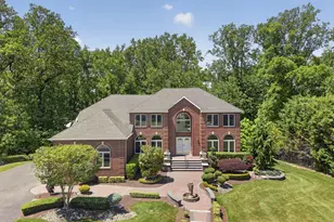 416 Coral Ct, Morganville, NJ 07751 - Photo 2