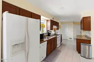 16 Cherry St, Beachwood, NJ 08722 - Photo 16