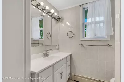 370 W Park Avenue, Oakhurst, NJ 07755 - Photo 24