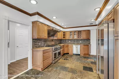 370 W Park Avenue, Oakhurst, NJ 07755 - Photo 14