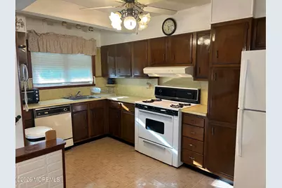 108 Newark Avenue, Union Beach, NJ 07735 - Photo 12