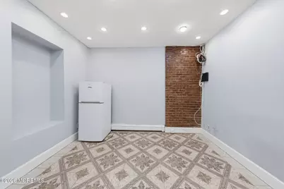 718 W Side Avenue, Jersey City, NJ 07306 - Photo 12
