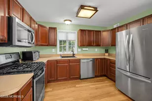 4 Wood Ave, Middletown, NJ 07758 - Photo 8