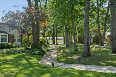 584B Lake Point Drive, Lakewood, NJ 08701 - Photo 4