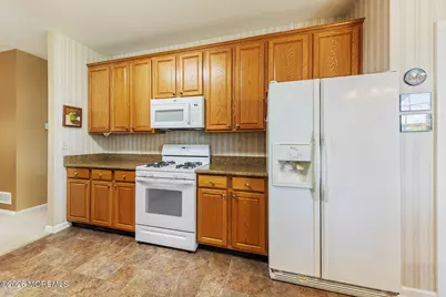 46 Minuteman Circle, Allentown, NJ 08501 - Photo 20