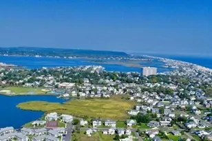 100 Seaview Ave, Monmouth Beach, NJ 07750 - Photo 12