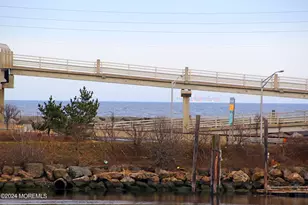 67 S Bay Ave, Highlands, NJ 07732 - Photo 32