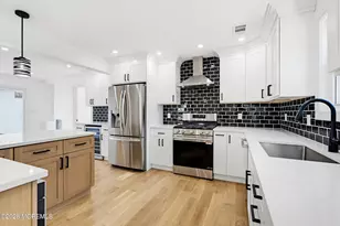 48 Kendall Dr NE, Sayreville, NJ 08859 - Photo 2