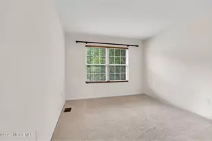 16 Sunningdale Cir, Manalapan Township, NJ 07726 - Photo 18