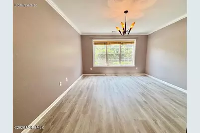 311 Mill Pond Way, Eatontown, NJ 07724 - Photo 10