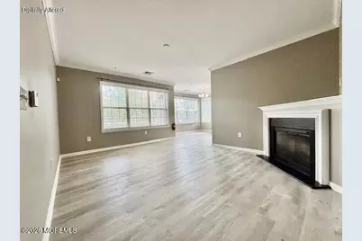 311 Mill Pond Way, Eatontown, NJ 07724 - Photo 4